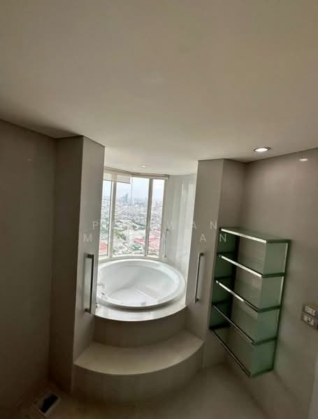 Watermark Chaophraya, Bangkok, Soi Charoennakorn 39-41, Charoennakorn Road, Bang Lam Phu Lang, Khlong San, Bangkok, 4 Bedrooms, 283 sqm, Condo For Rent, by Piyawan Maiyapan, 500224808 - DDproperty.com