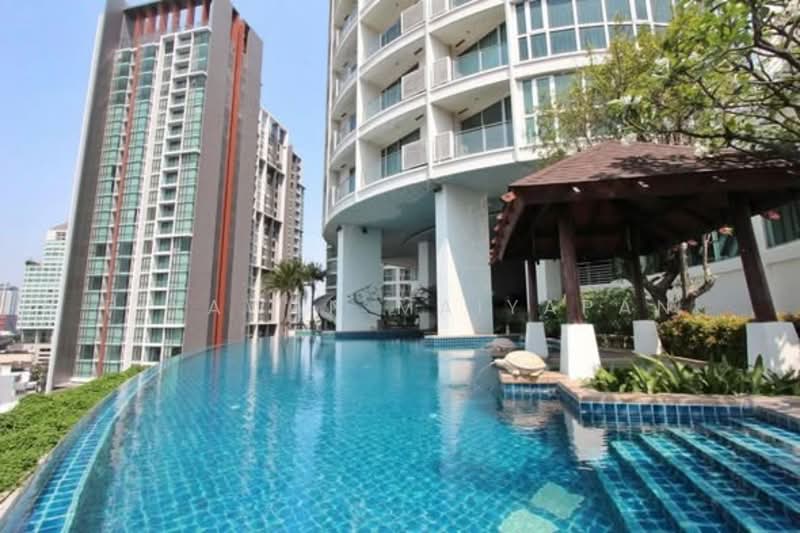Sky Walk Residences, Bangkok, 1599 Sukhumvit Road, Phra Kanong Nua, Watthana, Bangkok, 2 Bedrooms, 61 sqm, Condo For Rent, by Piyawan Maiyapan, 500224809 - DDproperty.com