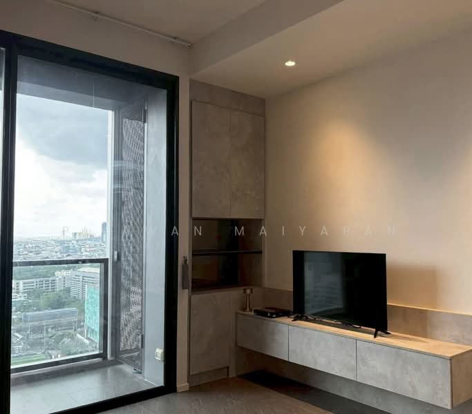 The Lofts Silom, Bangkok, Pramuan Road, Silom, Bang Rak, Bangkok, 1 Bedroom, 49 sqm, Condo For Sale, by Piyawan Maiyapan, 500224840 - DDproperty.com
