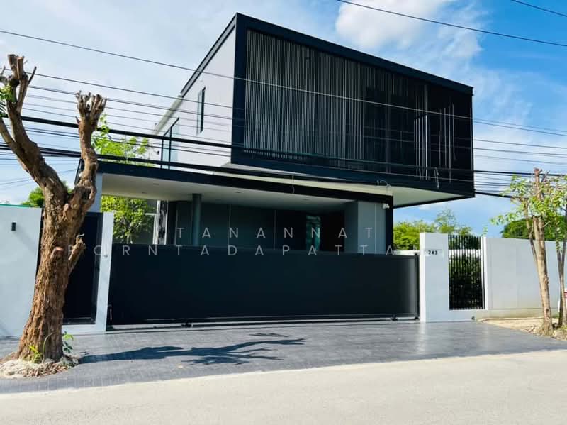 Baan Wang Tan, Chiang Mai, Mae Hia, Muang Chiang Mai, Chiang Mai, 4 Bedrooms, 410 sqm, Single Detached House For Rent, by Tanannat Porntadapattanayothin, 500224844 - DDproperty.com
