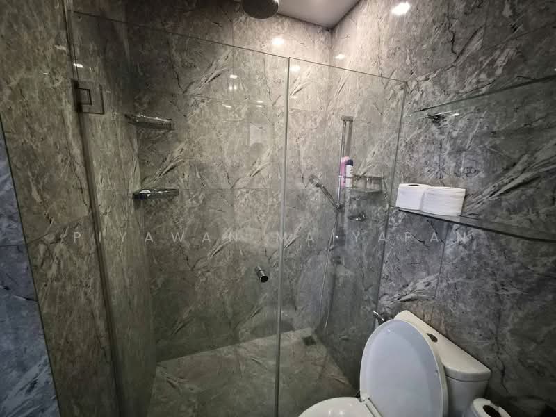 ASHTON Asoke, Bangkok, 131 Asoke Montri Road, Khlongtoei Nua, Watthana, Bangkok, 2 Bedrooms, 64 sqm, Condo For Rent, by Piyawan Maiyapan, 500224849 - DDproperty.com