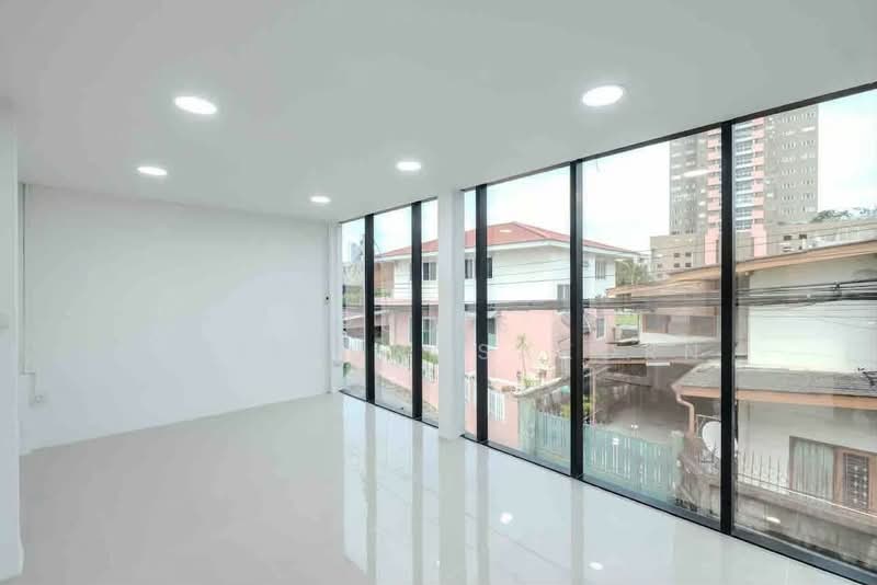 บางนา | โฮมออฟฟิศให้เช่า / ขาย พร้อมโกดัง, กรุงเทพ, บางนาเหนือ, บางนา, กรุงเทพ, 350 ตร.ม., ตึกแถว-อาคารพาณิชย์ ให้เช่า, โดย Pudis Chitrungsakorn, 500224863 - DDproperty.com