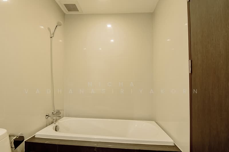 Noble Remix, Bangkok, 772 Soi Sukhumvit 36, Sukhumvit Road, Khong Tan, Khlong Toei, Bangkok, Studio, 57 sqm, Condo For Rent, by Nicha Vadhanasiriyakorn, 500224876 - DDproperty.com