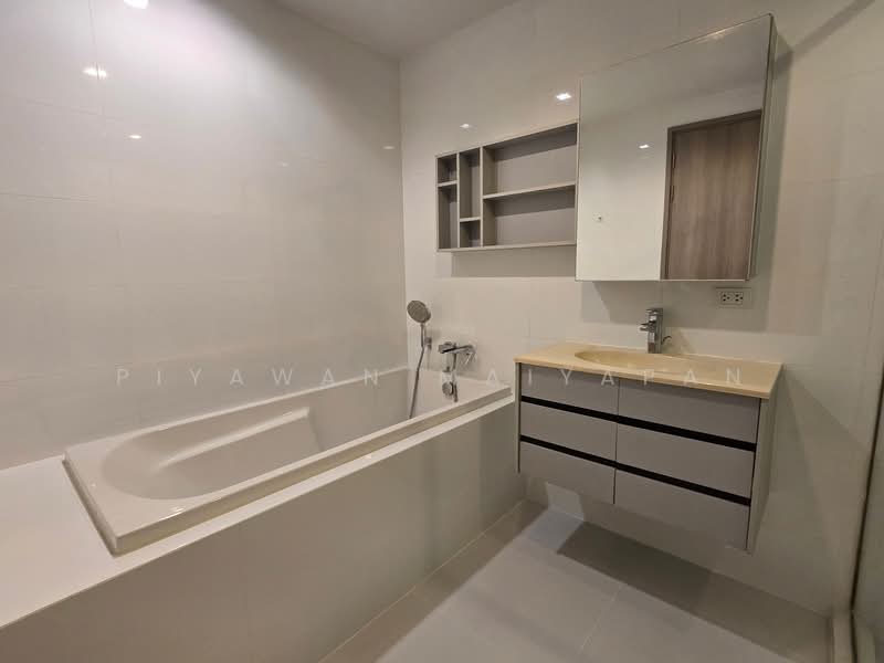 HQ Thonglor by Sansiri : เฮชคิว บาย แสนสิริ, กรุงเทพ, ซอยสุขุมวิท 55 แขวงคลองตันเหนือ เขตวัฒนา กรุงเทพมหานคร, คลองตันเหนือ, วัฒนา, กรุงเทพ, 57 ตร.ม., คอนโด ให้เช่า, โดย Piyawan Maiyapan, 500224880 - DDproperty.com