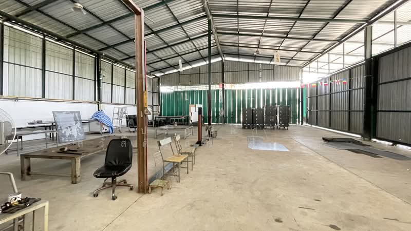 Ban Bueng - Klaeng Highway, entrance to the soi (lane), Burapha Mountain Project sign, Nong Ri Subdi, Chon Buri (Pattaya), Ban Bung, Ban Bung, Chon Buri (Pattaya), , 940 sqm, Warehouse/Factory For Sale, by Parinthida Sawuddisopakaykul, 500224890 - DDproperty.com