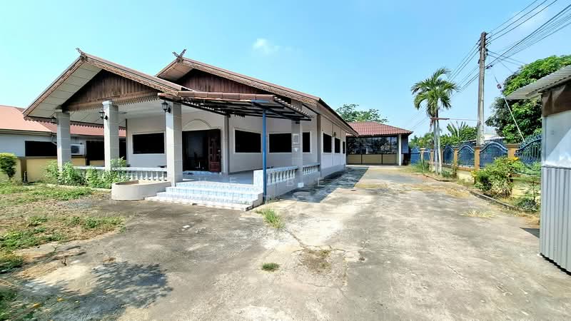 บ้านเดี่ยวพร้อมโกดังธวัชบุรี ร้อยเอ็ด, Roi Et, Ma-u, Thawat Buri, Roi Et, 2 Bedrooms, 100 sqm, Single Detached House For Sale, by The Best Property ทองใบ, 500224934 - DDproperty.com