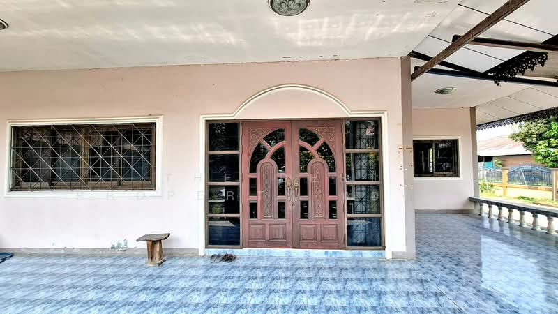 บ้านเดี่ยวพร้อมโกดังธวัชบุรี ร้อยเอ็ด, Roi Et, Ma-u, Thawat Buri, Roi Et, 2 Bedrooms, 100 sqm, Single Detached House For Sale, by The Best Property ทองใบ, 500224934 - DDproperty.com