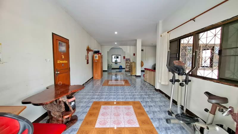 บ้านเดี่ยวพร้อมโกดังธวัชบุรี ร้อยเอ็ด, Roi Et, Ma-u, Thawat Buri, Roi Et, 2 Bedrooms, 100 sqm, Single Detached House For Sale, by The Best Property ทองใบ, 500224934 - DDproperty.com