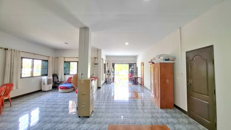 บ้านเดี่ยวพร้อมโกดังธวัชบุรี ร้อยเอ็ด, Roi Et, Ma-u, Thawat Buri, Roi Et, 2 Bedrooms, 100 sqm, Single Detached House For Sale, by The Best Property ทองใบ, 500224934 - DDproperty.com