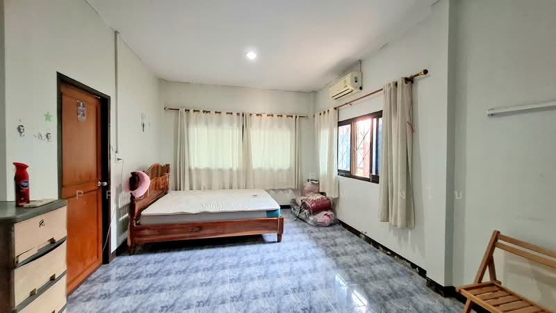 บ้านเดี่ยวพร้อมโกดังธวัชบุรี ร้อยเอ็ด, Roi Et, Ma-u, Thawat Buri, Roi Et, 2 Bedrooms, 100 sqm, Single Detached House For Sale, by The Best Property ทองใบ, 500224934 - DDproperty.com