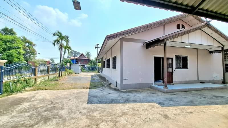 บ้านเดี่ยวพร้อมโกดังธวัชบุรี ร้อยเอ็ด, Roi Et, Ma-u, Thawat Buri, Roi Et, 2 Bedrooms, 100 sqm, Single Detached House For Sale, by The Best Property ทองใบ, 500224934 - DDproperty.com