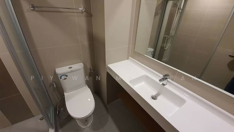 IDEO Sathorn-Wongwian Yai, Bangkok, 219 Soi Krung Thonburi 1, Khlong Ton Sai, Khlong San, Bangkok, 1 Bedroom, 36 sqm, Condo For Rent, by Piyawan Maiyapan, 500224943 - DDproperty.com