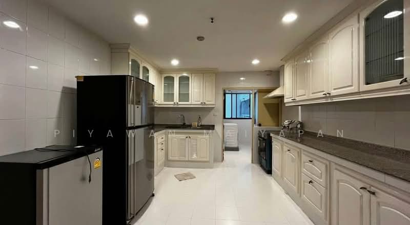 Tower Park, Bangkok, 88 Soi Sukhumvit 3, Sukhumvit Road, Khlongtoei Nua, Watthana, Bangkok, 4 Bedrooms, 361 sqm, Condo For Rent, by Piyawan Maiyapan, 500224982 - DDproperty.com