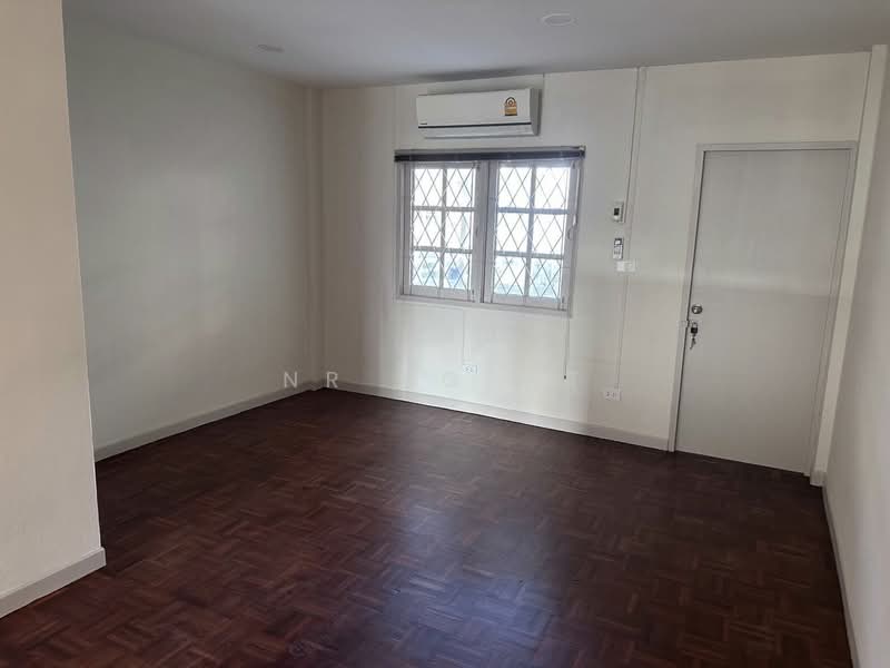 หมู่บ้านไพโรจน์ บางนา, กรุงเทพ, บางนาเหนือ, บางนา, กรุงเทพ, 450 ตร.ม., ทาวน์เฮ้าส์ ให้เช่า, โดย NR AGENT, 500225013 - DDproperty.com