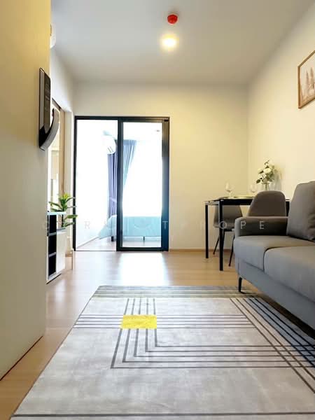 Chewathai Pinklao, Bangkok, Arun Amarin Road, Bang Yi Khan, Bang Phlat, Bangkok, 1 Bedroom, 30 sqm, Condo For Rent, by CorrectProperty, 500225056 - DDproperty.com