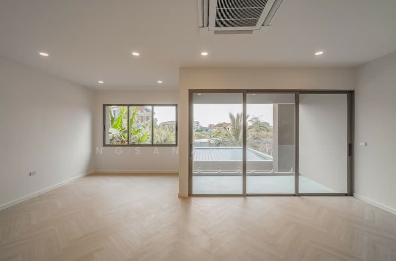 นาคนิวาส 47, Bangkok, Lat Phrao, Lat Phrao, Bangkok, 3 Bedrooms, 456 sqm, Single Detached House For Sale, by Angsanaporn D, 500225063 - DDproperty.com