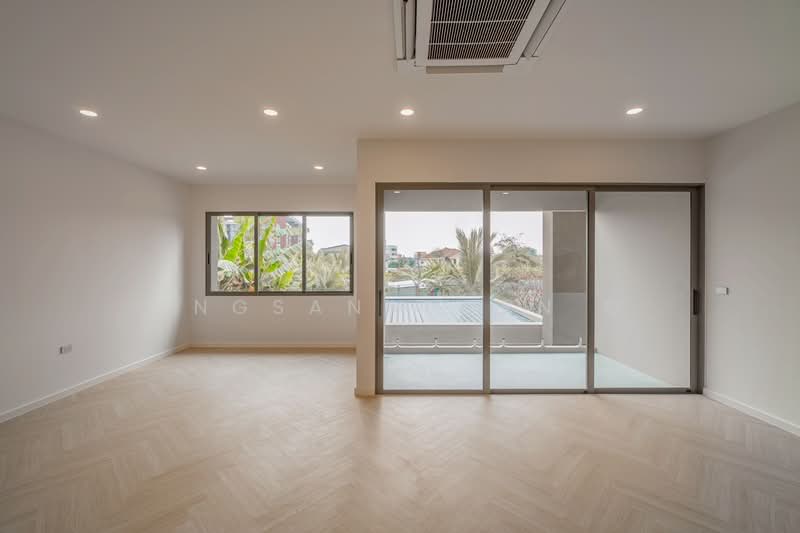 นาคนิวาส 47, Bangkok, Lat Phrao, Lat Phrao, Bangkok, 3 Bedrooms, 456 sqm, Single Detached House For Sale, by Angsanaporn D, 500225063 - DDproperty.com