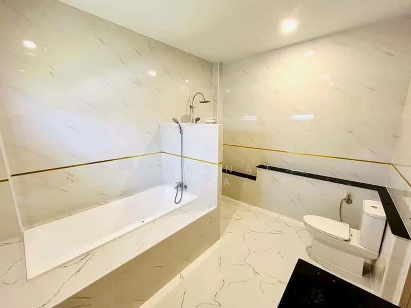 สันกำแพง, Chiang Mai, San Ton Pao, San Kamphaeng, Chiang Mai, 7 Bedrooms, 400 sqm, Single Detached House For Rent, by Tanannat Porntadapattanayothin, 500225068 - DDproperty.com