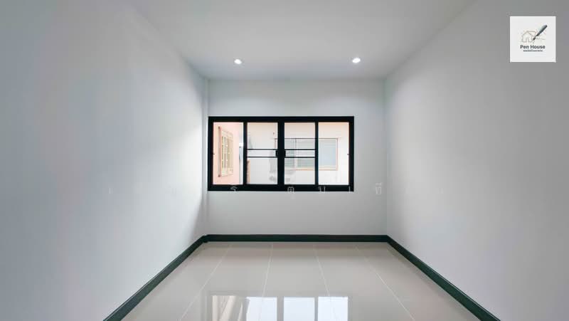 หมู่บ้านมโนรมย์ 4, Bangkok, Min Buri, Min Buri, Bangkok, 2 Bedrooms, 16 sqm, Townhouse For Sale, by เพ็ญศิริ ตุ้มเทียน, 500225084 - DDproperty.com