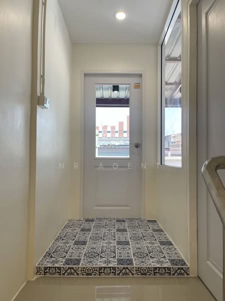 ทาวน์เฮาส์ 3 ชั้น ซอย พึ่งมี สุขุมวิท 93, กรุงเทพ, บางจาก, พระโขนง, กรุงเทพ, 209 ตร.ม., ทาวน์เฮ้าส์ ให้เช่า, โดย NR AGENT, 500225086 - DDproperty.com