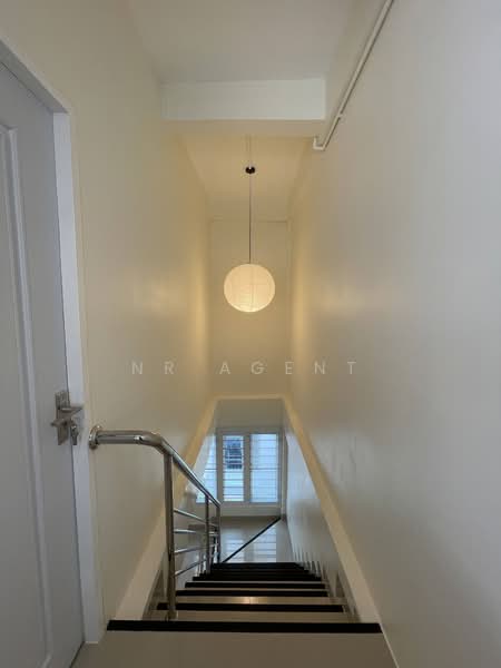 3-story Townhouse Soi Phueng Mi, Sukhumvit 93, Bangkok, Bang Chak, Phra Khanong, Bangkok, 2 Bedrooms, 209 sqm, Townhouse For Rent, by NR AGENT, 500225086 - DDproperty.com