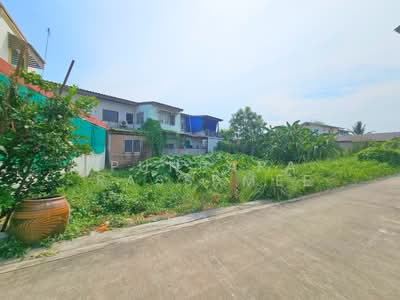 ขาย - ที่ดินจัดสรร ชุมชนยิ้มสยาม ซอยกำแพงเพชร 6 แยก 7, กรุงเทพ