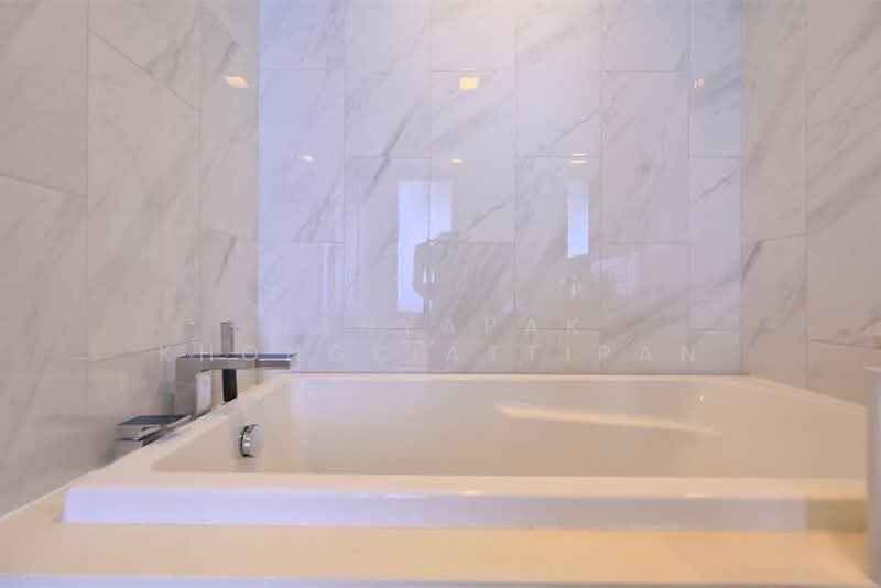 Hyde Sukhumvit 11, Bangkok, 11 Soi Sukhumvit 11, Khlongtoei Nua, Watthana, Bangkok, 2 Bedrooms, 69 sqm, Condo For Rent, by Nanyapak Khongkiattipan, 500225113 - DDproperty.com