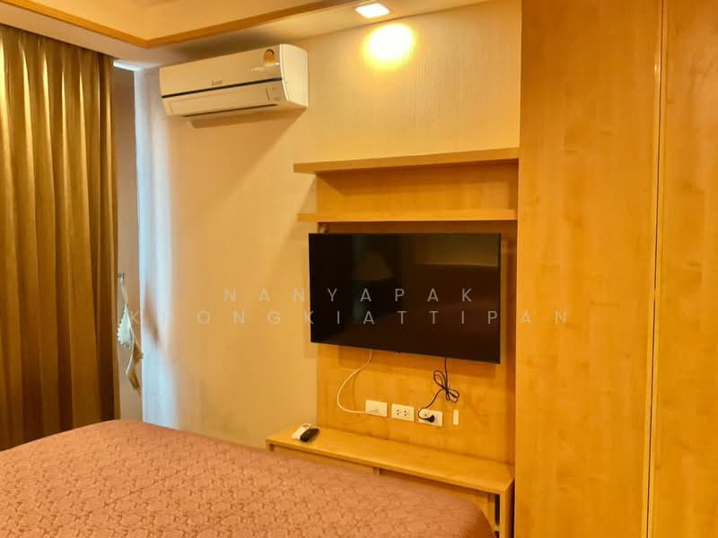 Thru Thonglor, Bangkok, Petchaburi Road, Bang Kapi, Huai Khwang, Bangkok, 1 Bedroom, 38 sqm, Condo For Sale, by Nanyapak Khongkiattipan, 500225127 - DDproperty.com