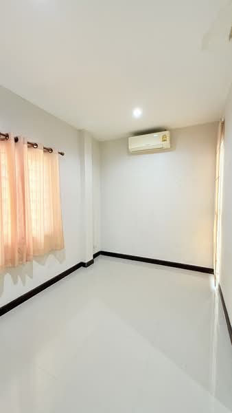 3 Bedroom Townhouse for Sale East Pattaya, Chon Buri (Pattaya), Bang Lamung, Bang Lamung (Pattaya), Chon Buri (Pattaya), 3 Bedrooms, 80 sqm, Townhouse For Sale, by PLC real estate, 500225144 - DDproperty.com