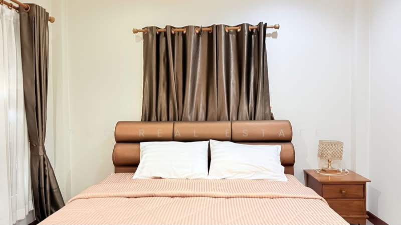 3 Bedroom Townhouse for Sale East Pattaya, Chon Buri (Pattaya), Bang Lamung, Bang Lamung (Pattaya), Chon Buri (Pattaya), 3 Bedrooms, 80 sqm, Townhouse For Sale, by PLC real estate, 500225144 - DDproperty.com