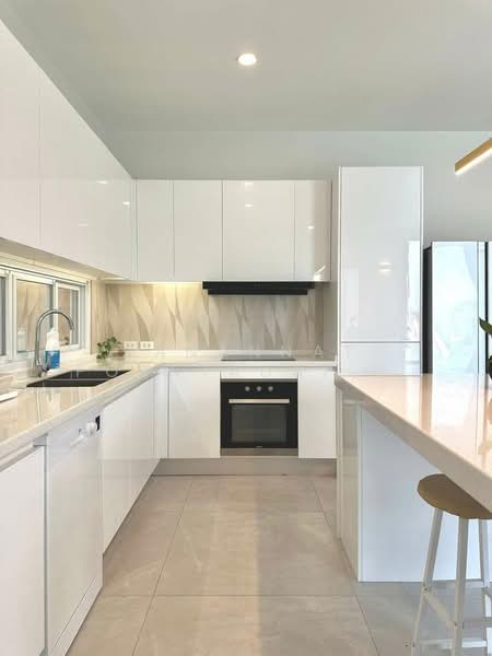 PLOVER COVE, Chiang Mai, San Kamphaeng, San Kamphaeng, Chiang Mai, 4 Bedrooms, 286 sqm, Single Detached House For Rent, by Tanannat Porntadapattanayothin, 500225152 - DDproperty.com