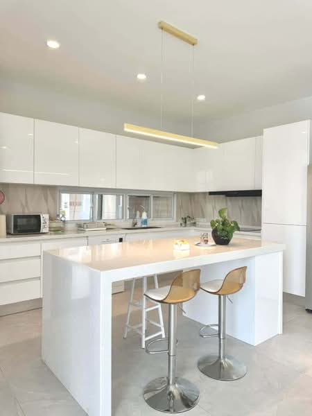 PLOVER COVE, Chiang Mai, San Kamphaeng, San Kamphaeng, Chiang Mai, 4 Bedrooms, 286 sqm, Single Detached House For Rent, by Tanannat Porntadapattanayothin, 500225152 - DDproperty.com