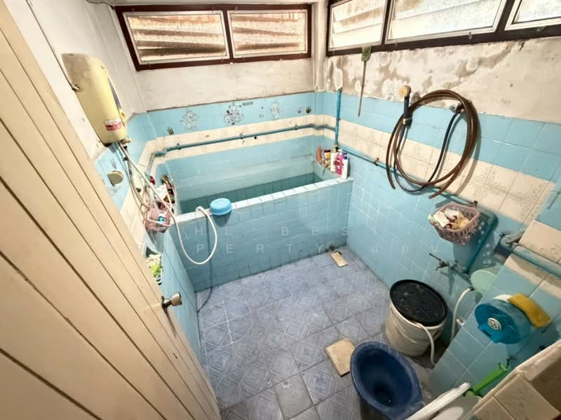 การเคหะ คลองจั่น บางกะปิ, Bangkok, Khlong Chan, Bang Kapi, Bangkok, 5 Bedrooms, 220 sqm, Single Detached House For Sale, by The Best Property แอน, 500225165 - DDproperty.com