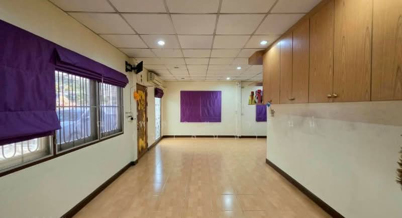 บ้านเดี่ยว 70 ตารางวา หมู่บ้านเสนานิเวศน์ โครงการ 2 บ้านสวย สภาพดีมาก พร้อมอยู่, Bangkok, ประเสริฐมนูกิจ, Chorake Bua, Lat Phrao, Bangkok, 4 Bedrooms, 120 sqm, Single Detached House For Sale, by คุณ พลอยวาลินน์ (วาลินน์), 500225187 - DDproperty.com