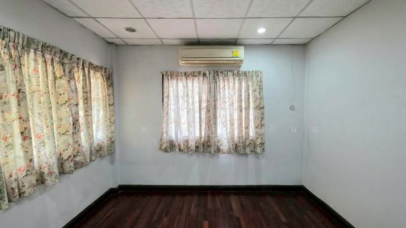 บ้านเดี่ยว 70 ตารางวา หมู่บ้านเสนานิเวศน์ โครงการ 2 บ้านสวย สภาพดีมาก พร้อมอยู่, Bangkok, ประเสริฐมนูกิจ, Chorake Bua, Lat Phrao, Bangkok, 4 Bedrooms, 120 sqm, Single Detached House For Sale, by คุณ พลอยวาลินน์ (วาลินน์), 500225187 - DDproperty.com