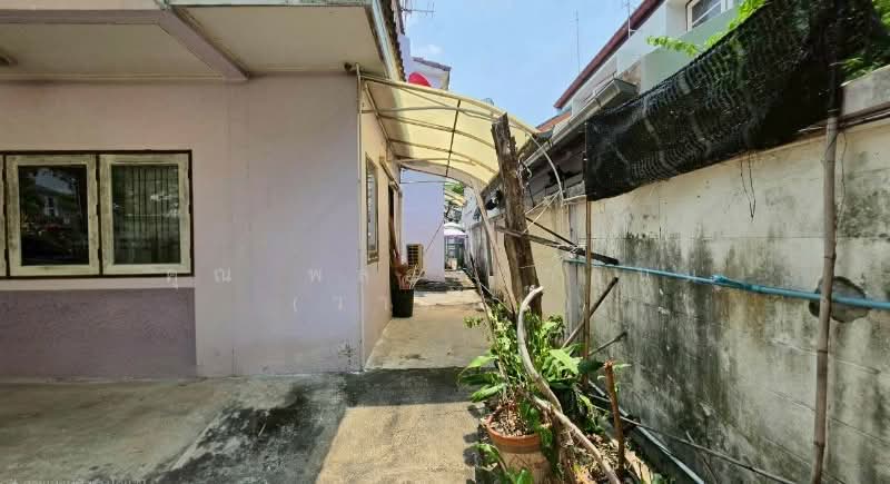 บ้านเดี่ยว 70 ตารางวา หมู่บ้านเสนานิเวศน์ โครงการ 2 บ้านสวย สภาพดีมาก พร้อมอยู่, Bangkok, ประเสริฐมนูกิจ, Chorake Bua, Lat Phrao, Bangkok, 4 Bedrooms, 120 sqm, Single Detached House For Sale, by คุณ พลอยวาลินน์ (วาลินน์), 500225187 - DDproperty.com