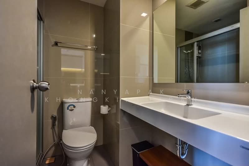 IDEO Sathorn-Wongwian Yai, Bangkok, 219 Soi Krung Thonburi 1, Khlong Ton Sai, Khlong San, Bangkok, 2 Bedrooms, 54 sqm, Condo For Sale, by Nanyapak Khongkiattipan, 500225192 - DDproperty.com