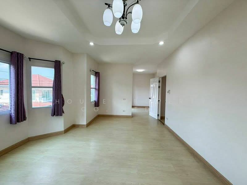 หมู่บ้านมณีรินทร์ เพลส : Maneerin Place Village1, ชลบุรี, สุรศักดิ์, ศรีราชา, ชลบุรี, 200 ตร.ม., บ้านเดี่ยว ขาย, โดย A House Property Co.,Ltd., 500225204 - DDproperty.com