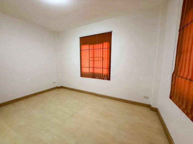 หมู่บ้านมณีรินทร์ เพลส : Maneerin Place Village1, Chon Buri (Pattaya), Surasak, Si Racha, Chon Buri (Pattaya), 3 Bedrooms, 200 sqm, Single Detached House For Sale, by A House Property Co.,Ltd., 500225204 - DDproperty.com