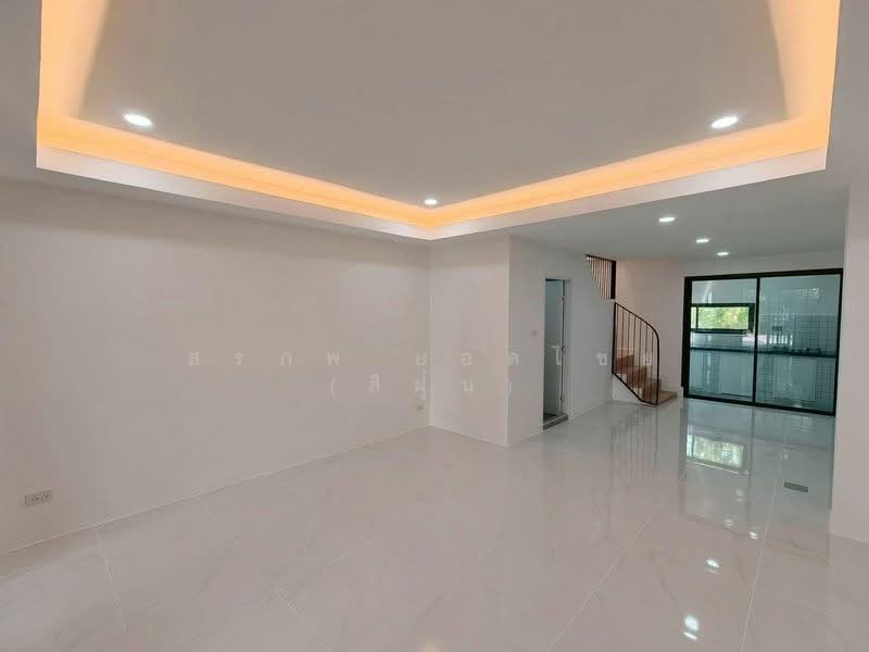 ปรีชา 11 มีนบุรี, กรุงเทพ, มีนบุรี, มีนบุรี, กรุงเทพ, 64 ตร.ม., ทาวน์เฮ้าส์ ขาย, โดย สรภพ ยอดไชย (สีฝุ่น), 500225205 - DDproperty.com