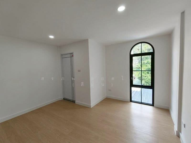 ปรีชา 11 มีนบุรี, กรุงเทพ, มีนบุรี, มีนบุรี, กรุงเทพ, 64 ตร.ม., ทาวน์เฮ้าส์ ขาย, โดย สรภพ ยอดไชย (สีฝุ่น), 500225205 - DDproperty.com