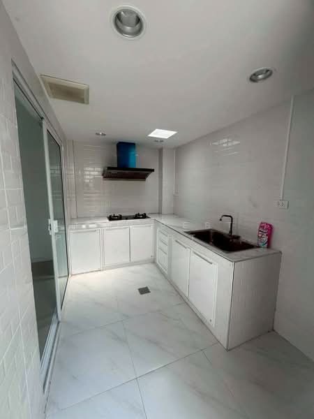 Baan Pruksa Rama 2 – Pantainorasingh (Project 2), Samut Sakhon, Phanthai Norasing, Muang Samut Sakhon, Samut Sakhon, 3 Bedrooms, 100 sqm, Townhouse For Sale, by The Best Property แอน, 500225213 - DDproperty.com