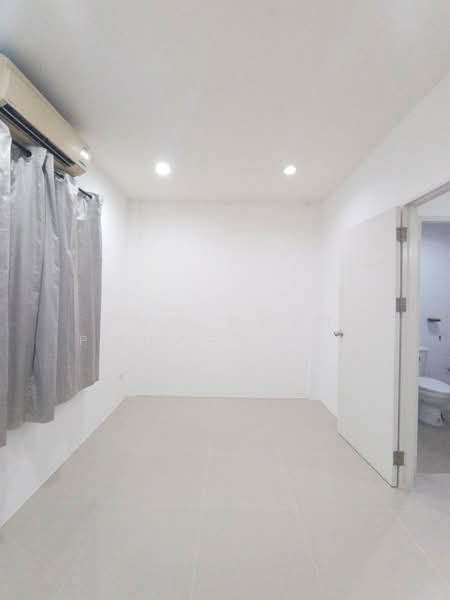 สิรารมย์ พลัส มอเตอร์เวย์, Chachoengsao, Tha Sa-an, Bang Pakong, Chachoengsao, 2 Bedrooms, 100 sqm, Townhouse For Sale, by The Best Property  โบ, 500225222 - DDproperty.com