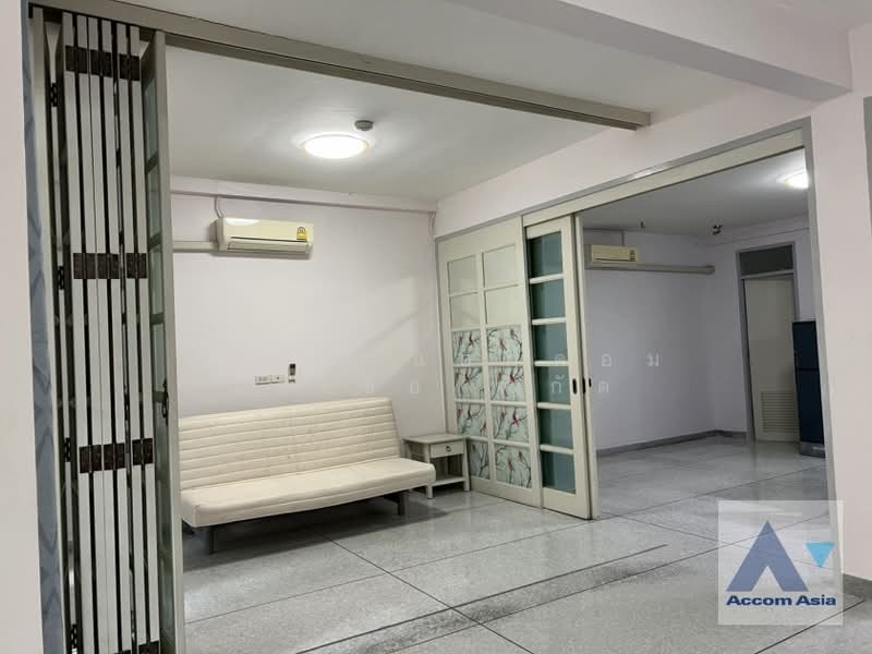 Home Office, Fully Furnished, Pet friendly 4 Bedrooms Townhouse for Rent in Sathorn, Bangkok near BT, Bangkok, Thung Maha Mek, Sathon, Bangkok, 4 Bedrooms, 250 sqm, Townhouse For Rent, by บริษัท แอคคอม เอเซีย จำกัด, 500225248 - DDproperty.com