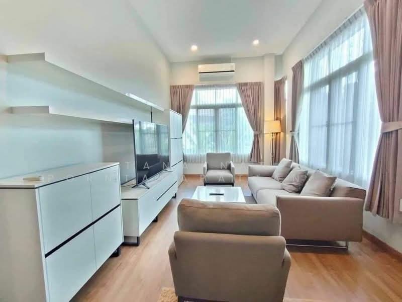 Baan Wang Tan, Chiang Mai, Mae Hia, Muang Chiang Mai, Chiang Mai, 4 Bedrooms, 350 sqm, Single Detached House For Rent, by Tanannat Porntadapattanayothin, 500225258 - DDproperty.com