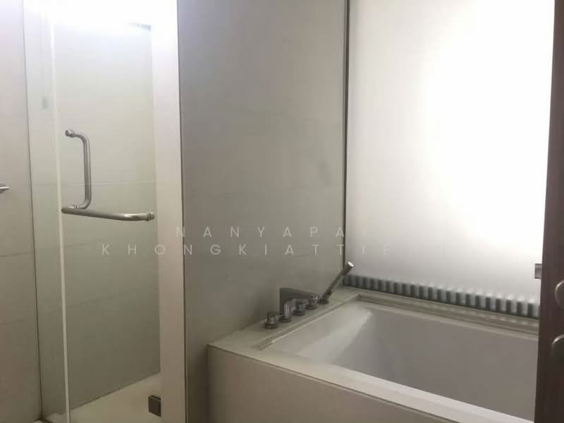 Domus 18, Bangkok, Soi Sukhumvit 18, Khlong Toei, Khlong Toei, Bangkok, 2 Bedrooms, 102 sqm, Condo For Sale, by Nanyapak Khongkiattipan, 500225259 - DDproperty.com