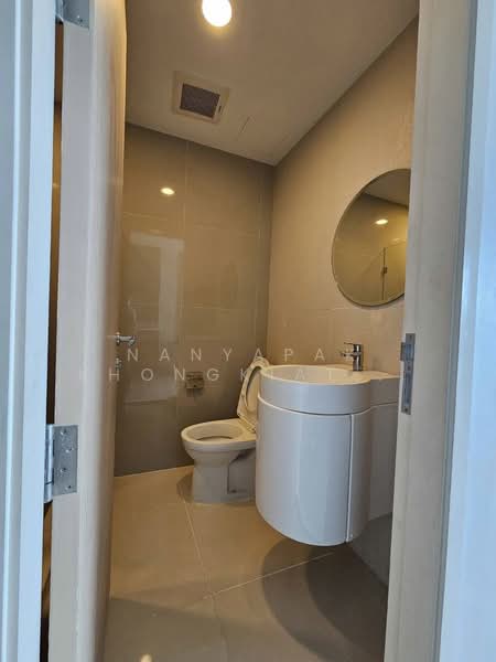 Rhythm Asoke 2, Bangkok, Soi Lertkaew 1 Asoke-Din Daeng Road, Bang Kapi, Huai Khwang, Bangkok, 1 Bedroom, 30 sqm, Condo For Sale, by Nanyapak Khongkiattipan, 500225261 - DDproperty.com