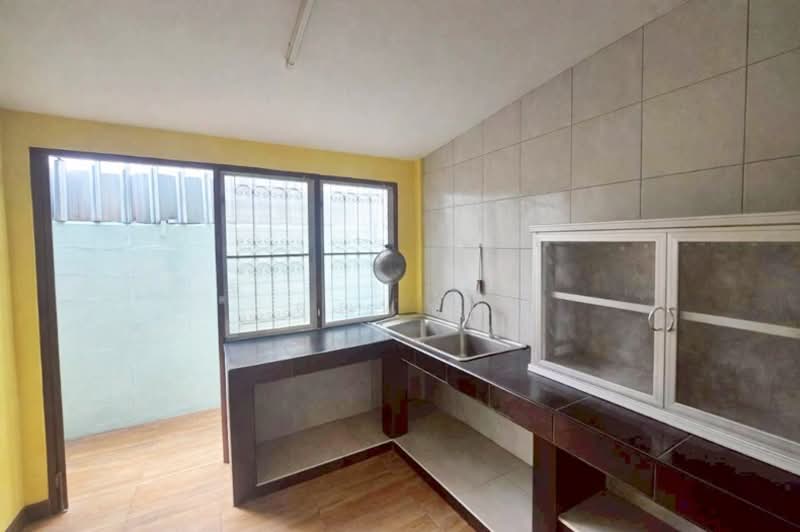 Sinsap Nakorn Village, Bangkok, Phutthamonthon Sai 2 Road, Bang Kae Nua, Bang Khae, Bangkok, 2 Bedrooms, 90 sqm, Single Detached House For Sale, by คุณแจ่ม, 500225271 - DDproperty.com