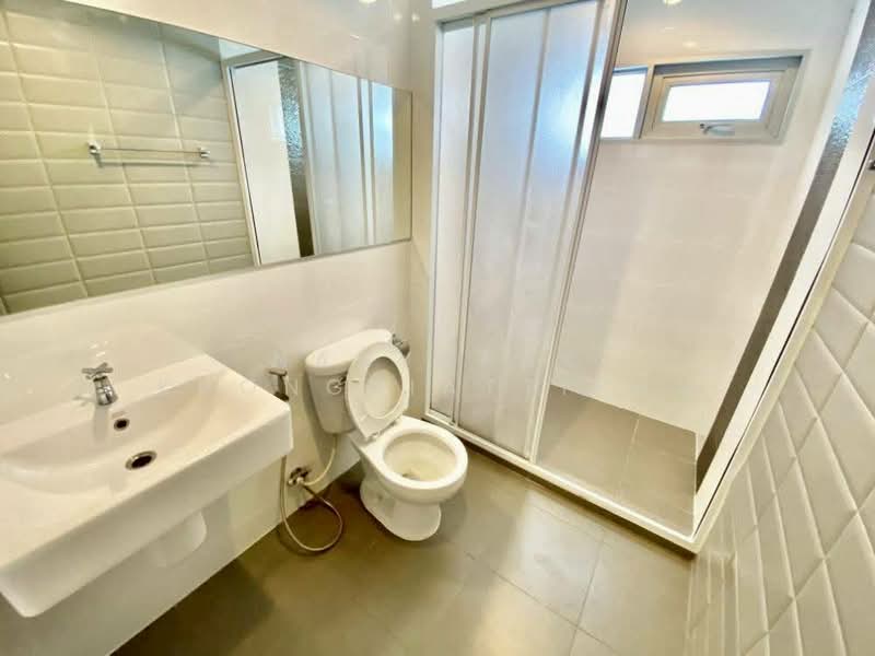 Aspire Sukhumvit 48, Bangkok, Sukhumvit Road, Phra Kanong, Khlong Toei, Bangkok, 2 Bedrooms, 65 sqm, Condo For Sale, by Nanyapak Khongkiattipan, 500225275 - DDproperty.com