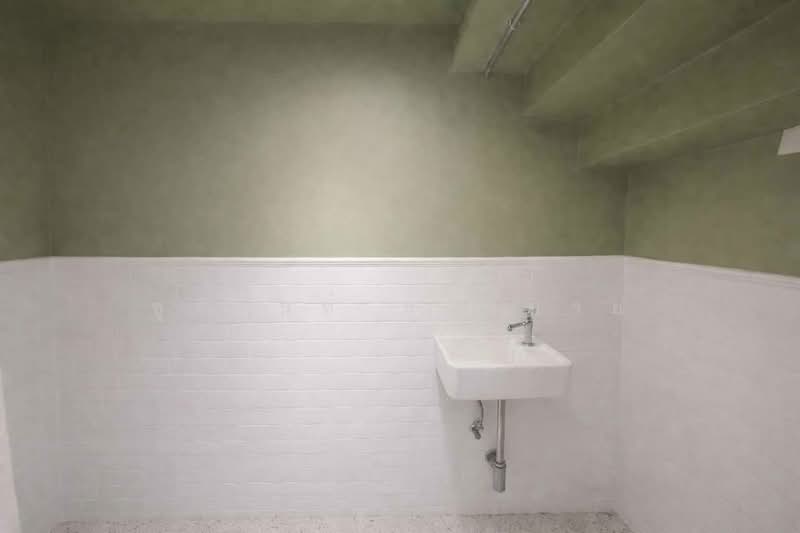 Standalone for Rent in Thonglor Ideal for Spa, Massage, Clinic, Bangkok, Khlong Tan Nua, Watthana, Bangkok, , 200 sqm, Retail Space For Rent, by Chutinun Mungmai, 500225304 - DDproperty.com